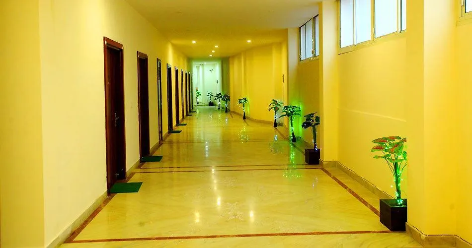 אגרה Hotel O Tajway Inn