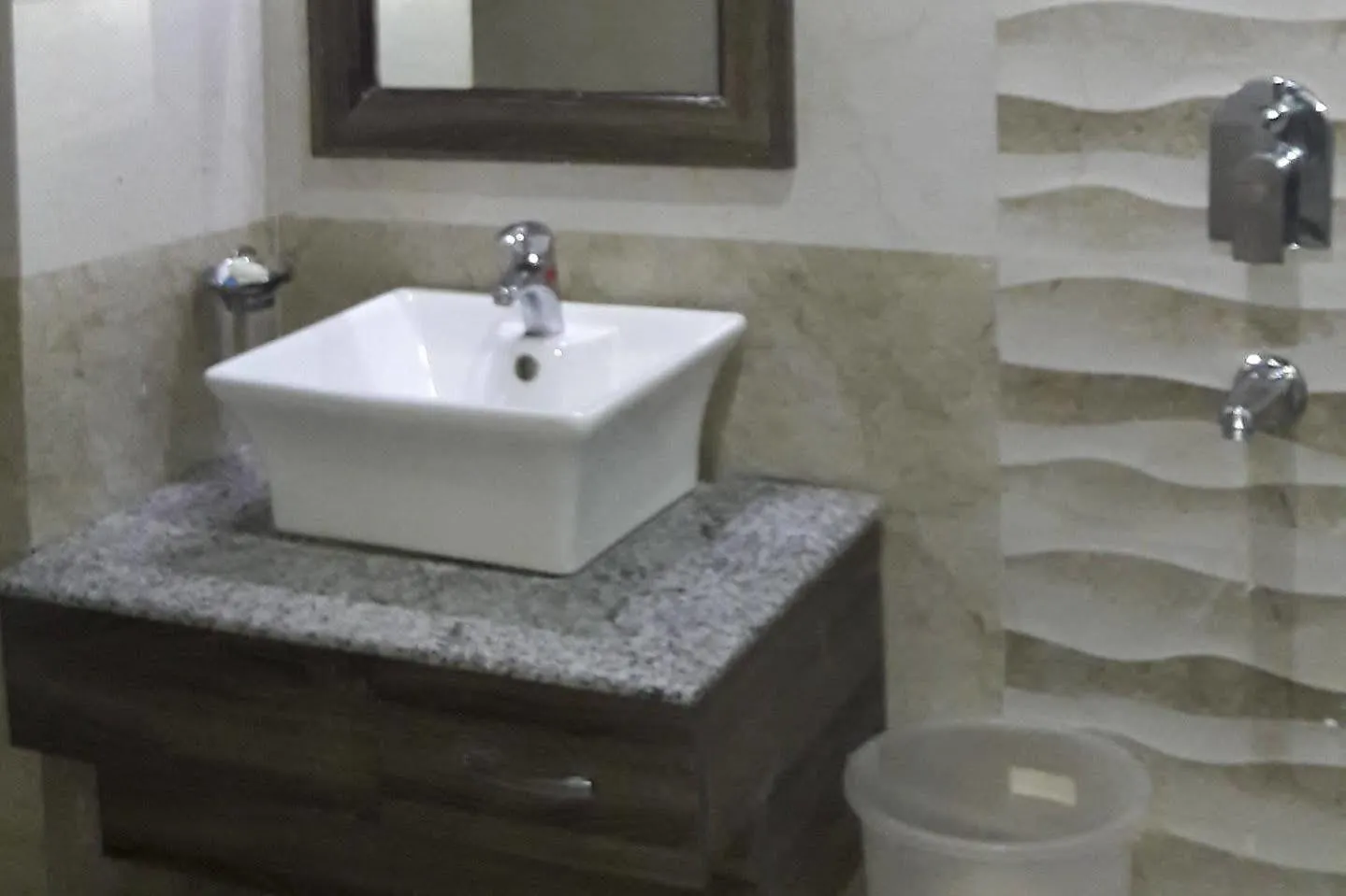 **  אגרה Hotel O Tajway Inn הודו